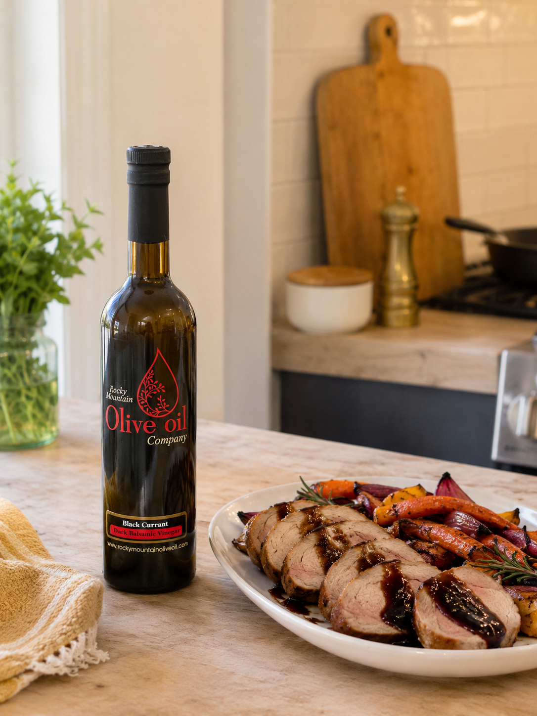 Black Currant Dark Balsamic Vinegar – Rocky Mountain Olive Oil